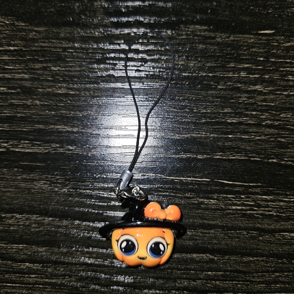 🌺 Lot B/E Cute Orange Pumpkin Witch Keychain #2
